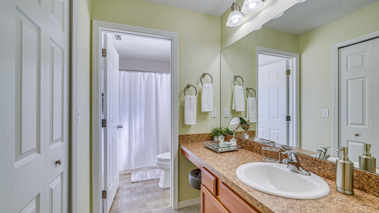 Photo of Bathroom in Citrus Springs