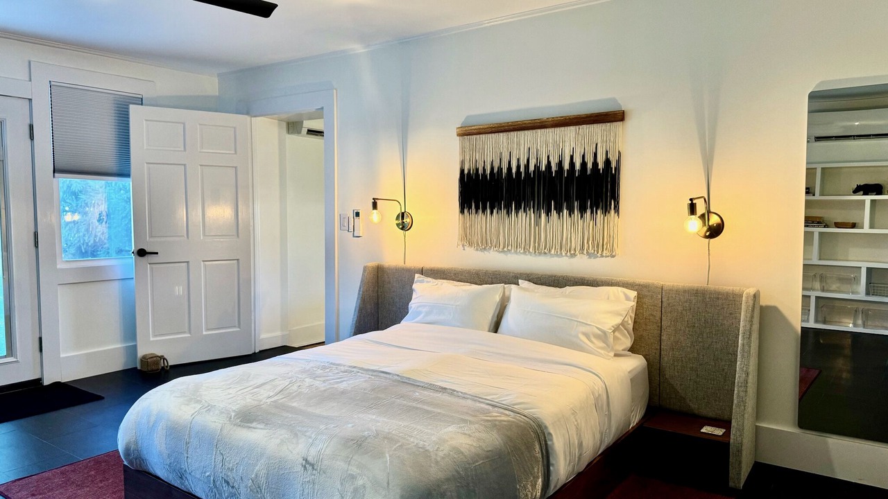 Photo of Bedroom in Saugerties