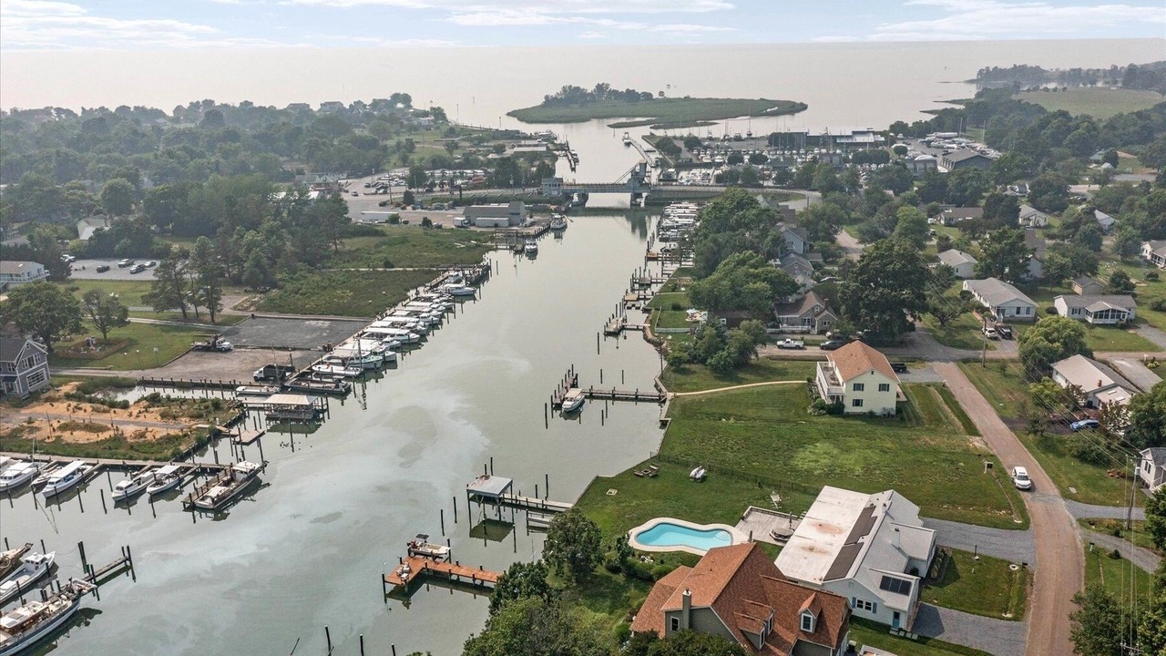 Photo of Others in Tilghman