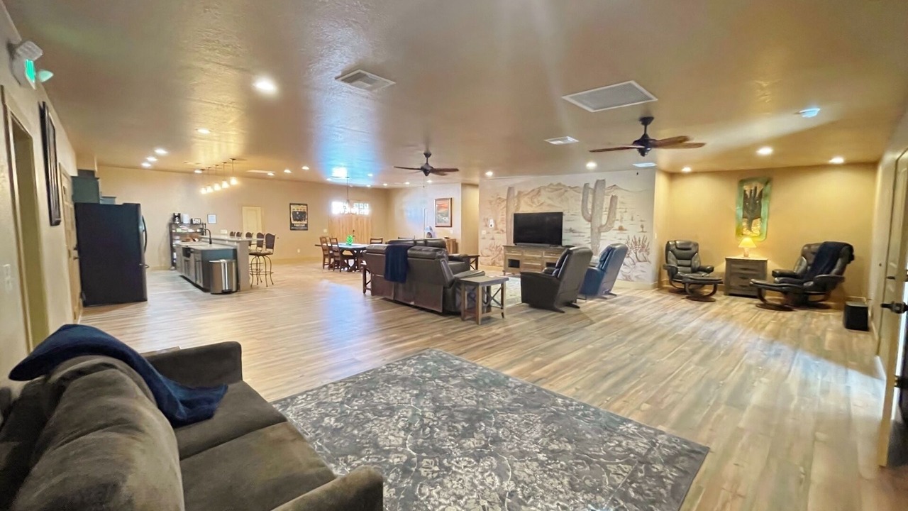 Photo of Livingroom in Tombstone