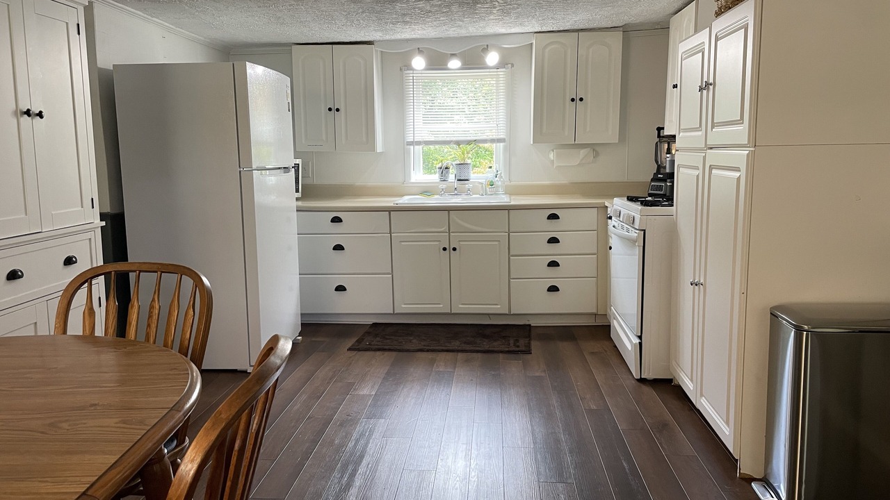 Photo of Kitchen in St Ignace