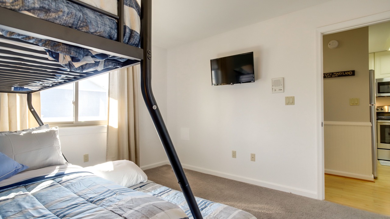 Photo of Bedroom in Heron Harbour Isle