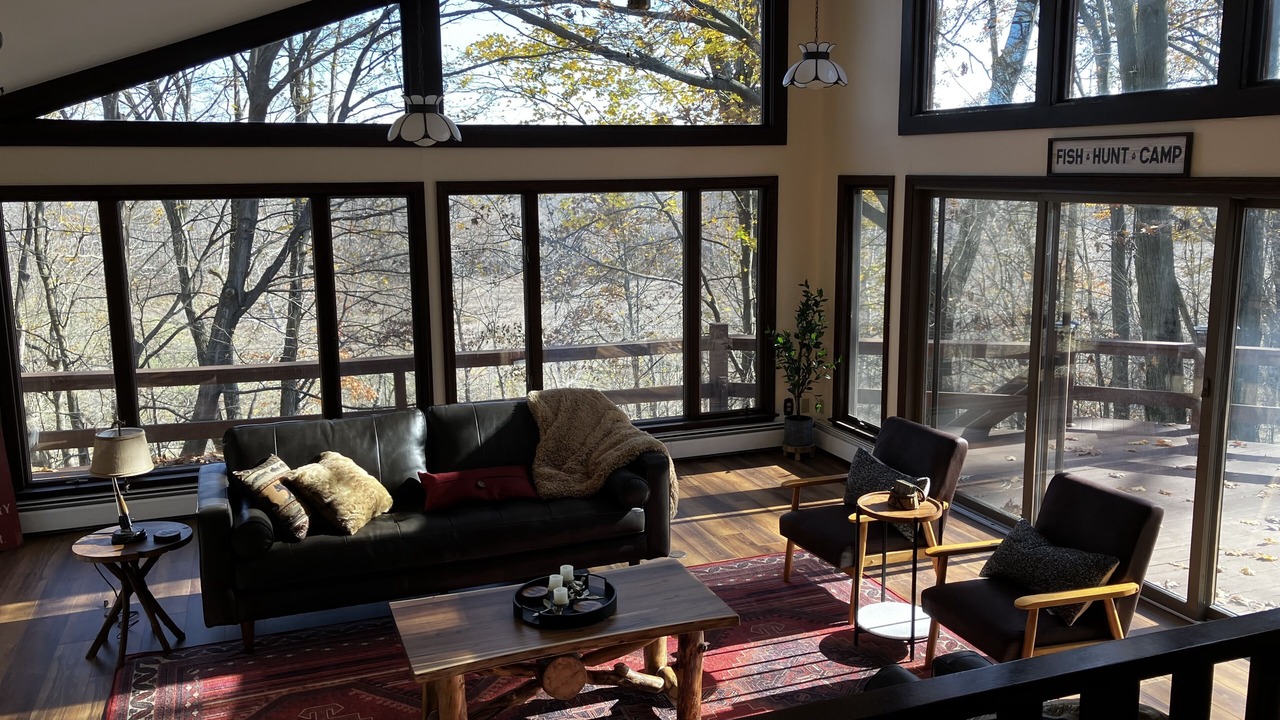 Photo of Livingroom in Conneaut