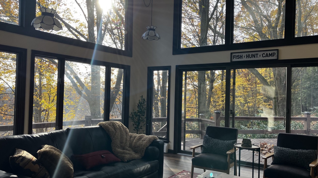 Photo of Livingroom in Conneaut