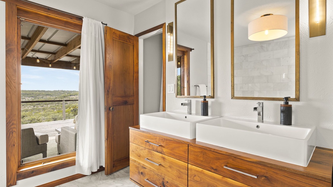 Photo of Bathroom in Wimberley