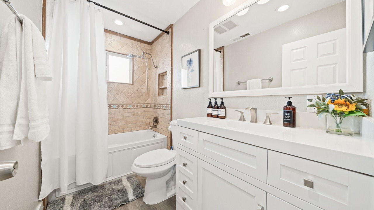 Photo of Bathroom in Cambrian