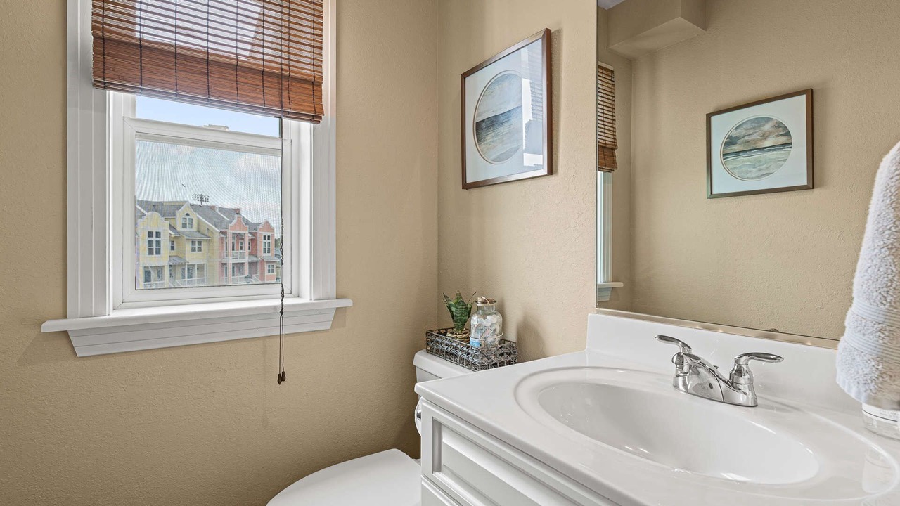Photo of Bathroom in Bermuda Bay
