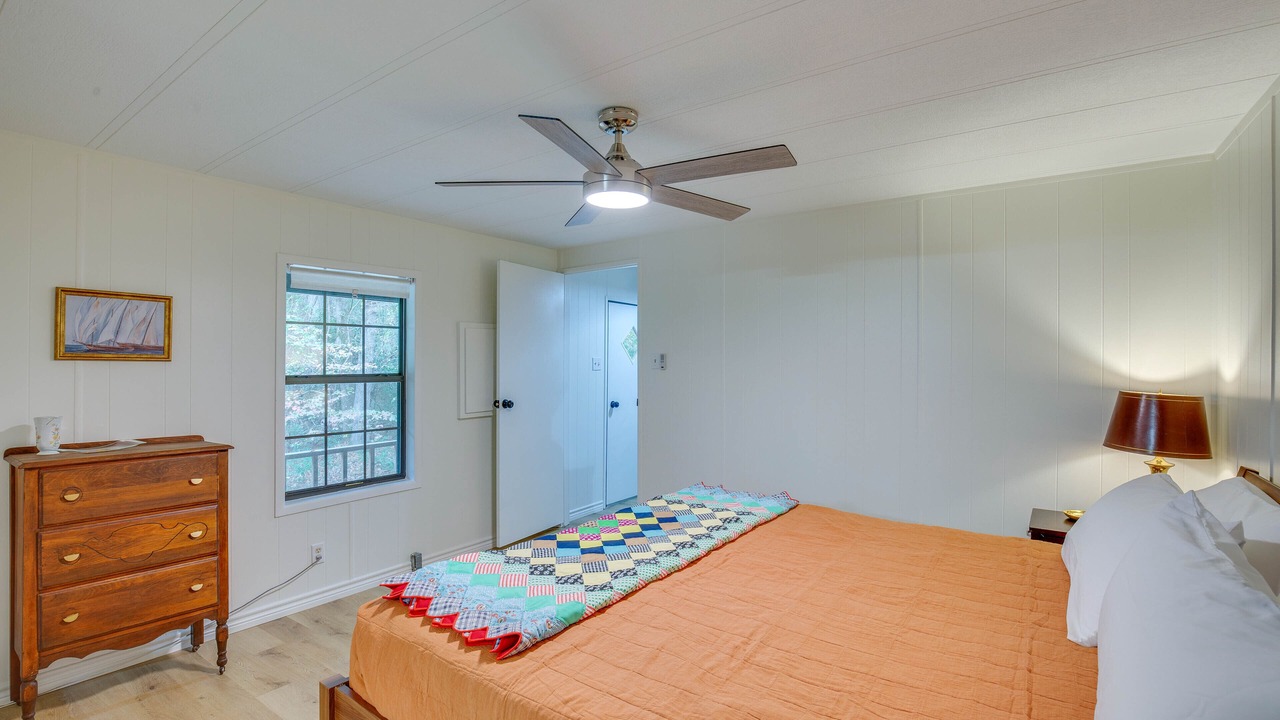Photo of Bedroom in Berryville