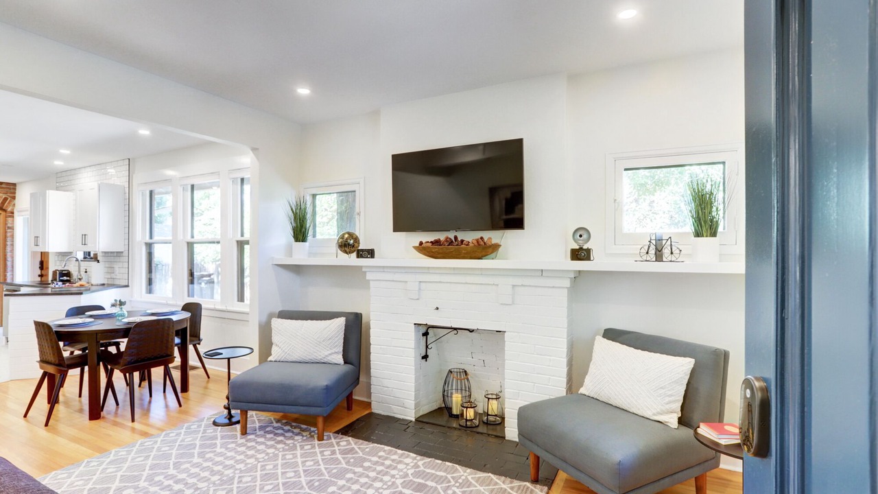Photo of Livingroom in Central Boulder
