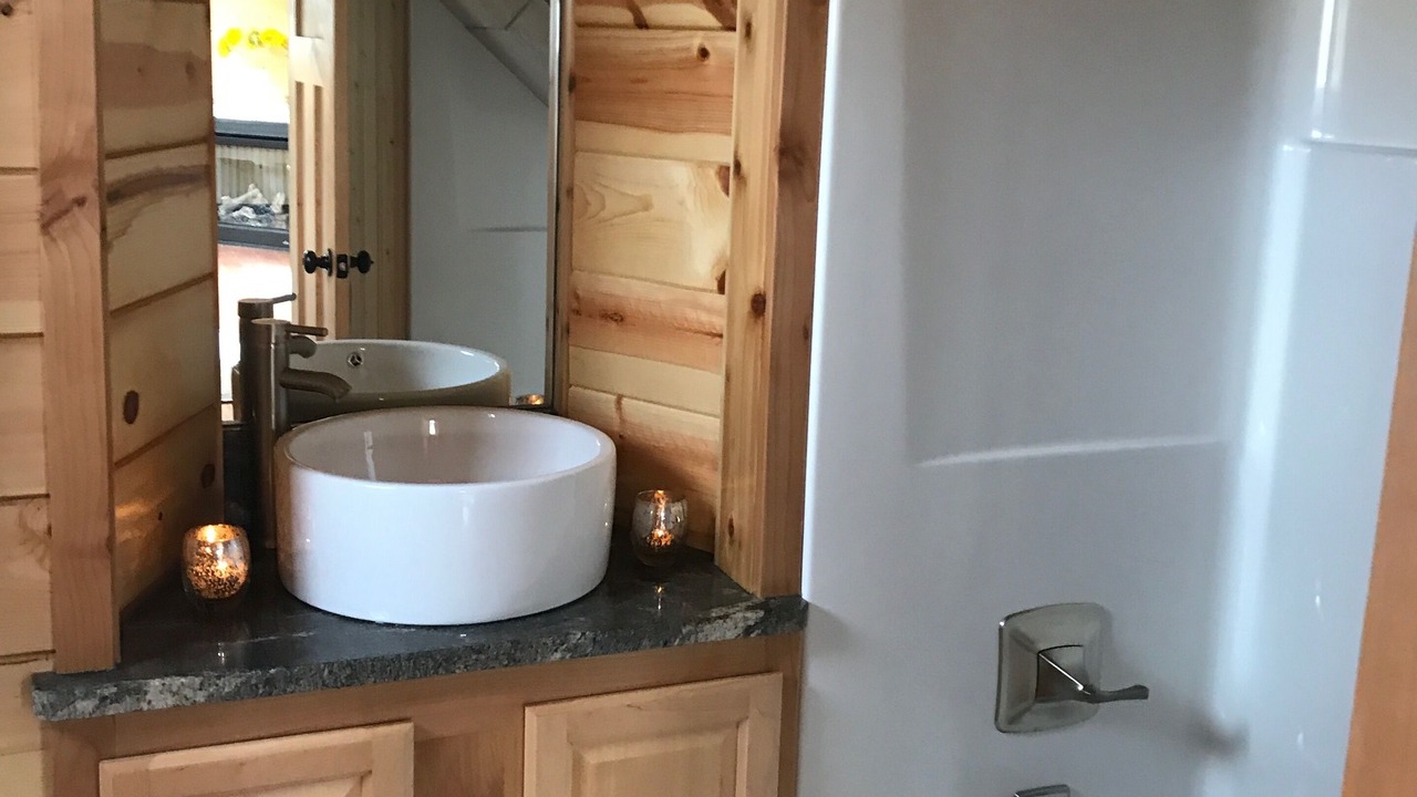 Photo of Bathroom in Lyons