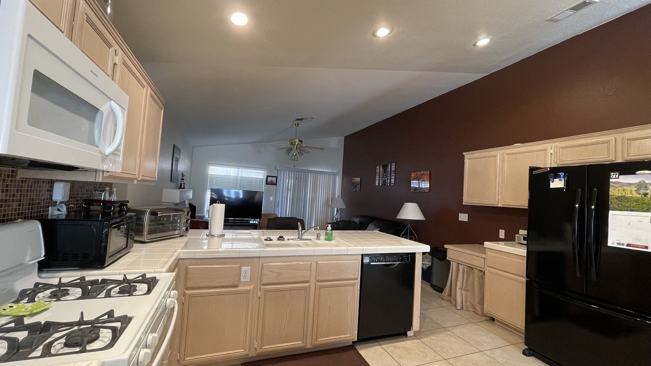 Photo of Kitchen in Canyon Gate Master