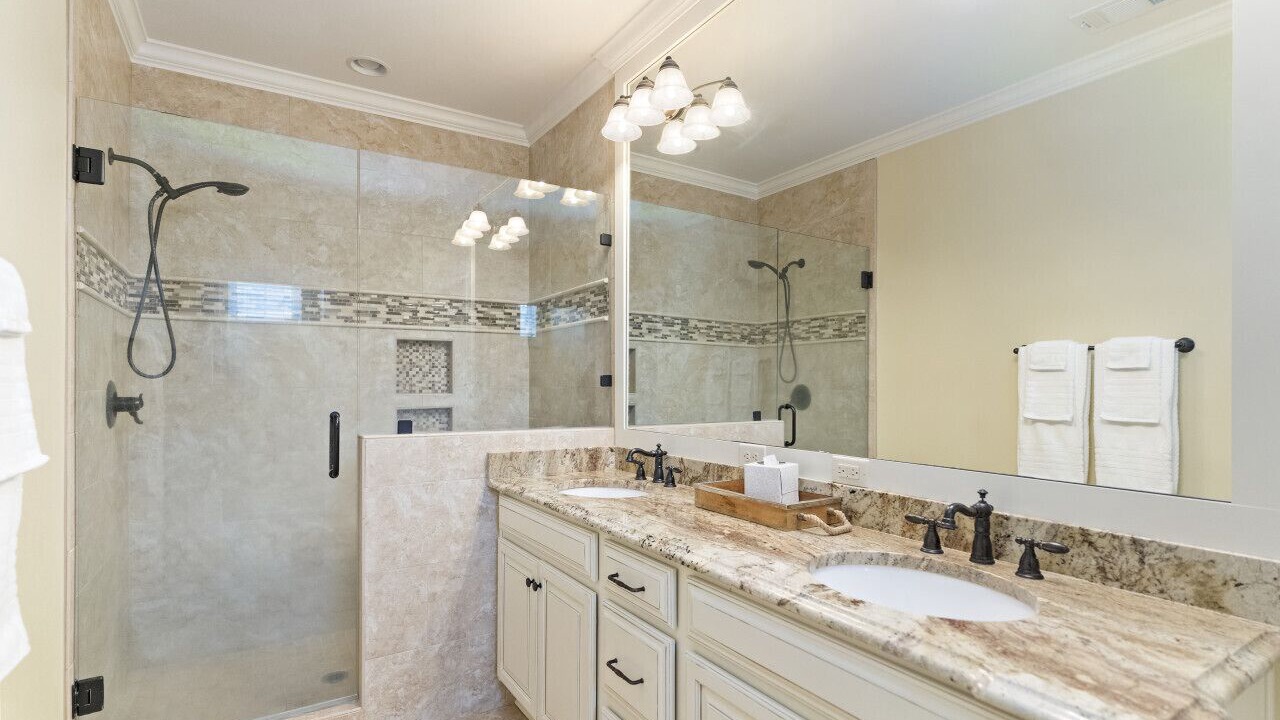Photo of Bathroom in Reynolds Landing