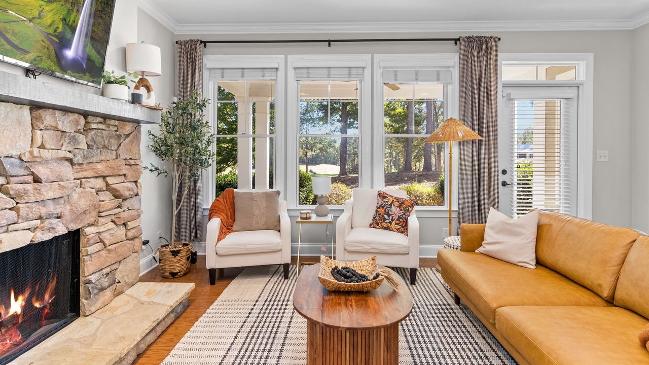 Photo of Livingroom in Reynolds Landing