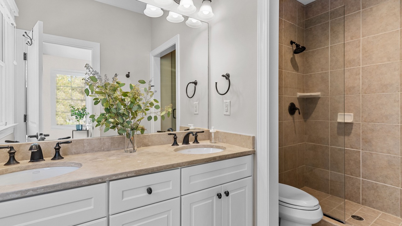 Photo of Bathroom in Reynolds Landing