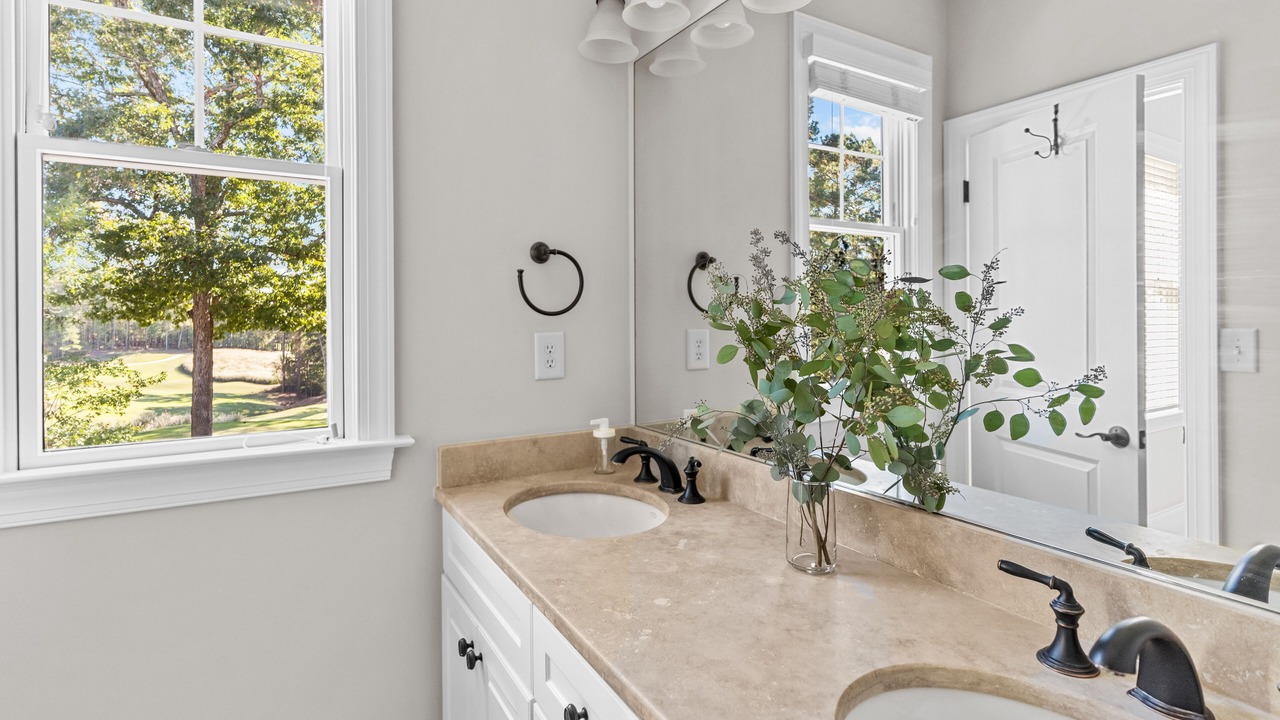 Photo of Bathroom in Reynolds Landing
