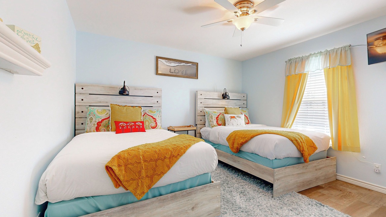 Photo of Bedroom in Leeward Sands