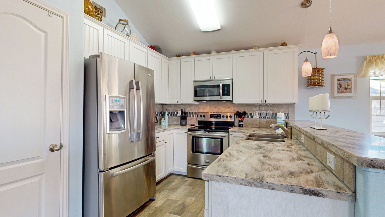 Photo of Kitchen in Leeward Sands