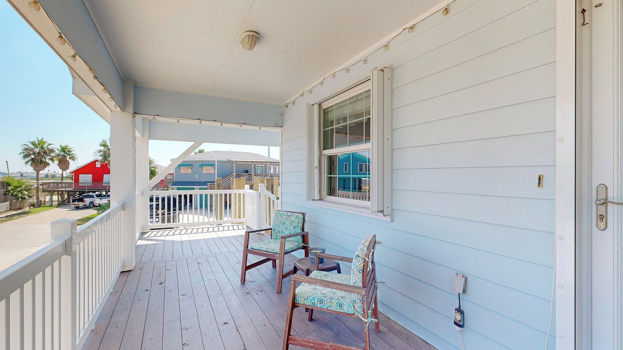 Photo of Patio Balcony in Leeward Sands