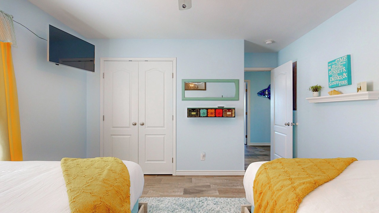 Photo of Bedroom in Leeward Sands