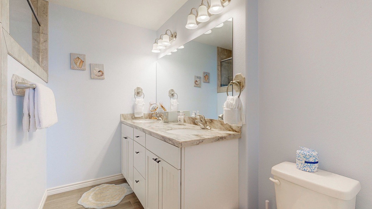 Photo of Bathroom in Leeward Sands