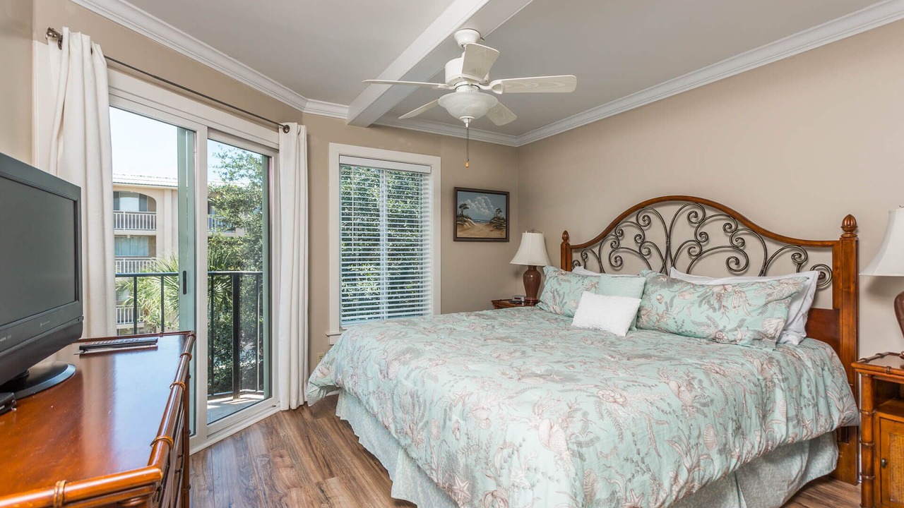 Photo of Bedroom in Saint Simons Island
