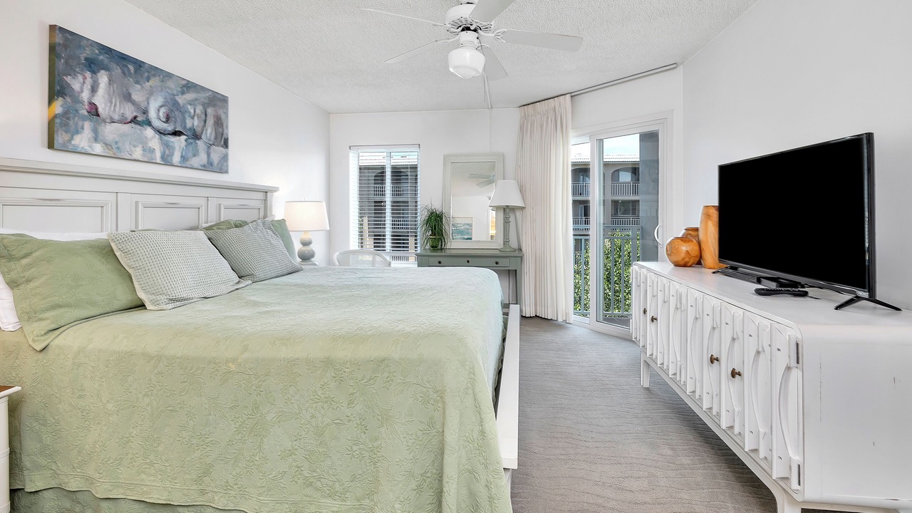 Photo of Bedroom in Saint Simons Island
