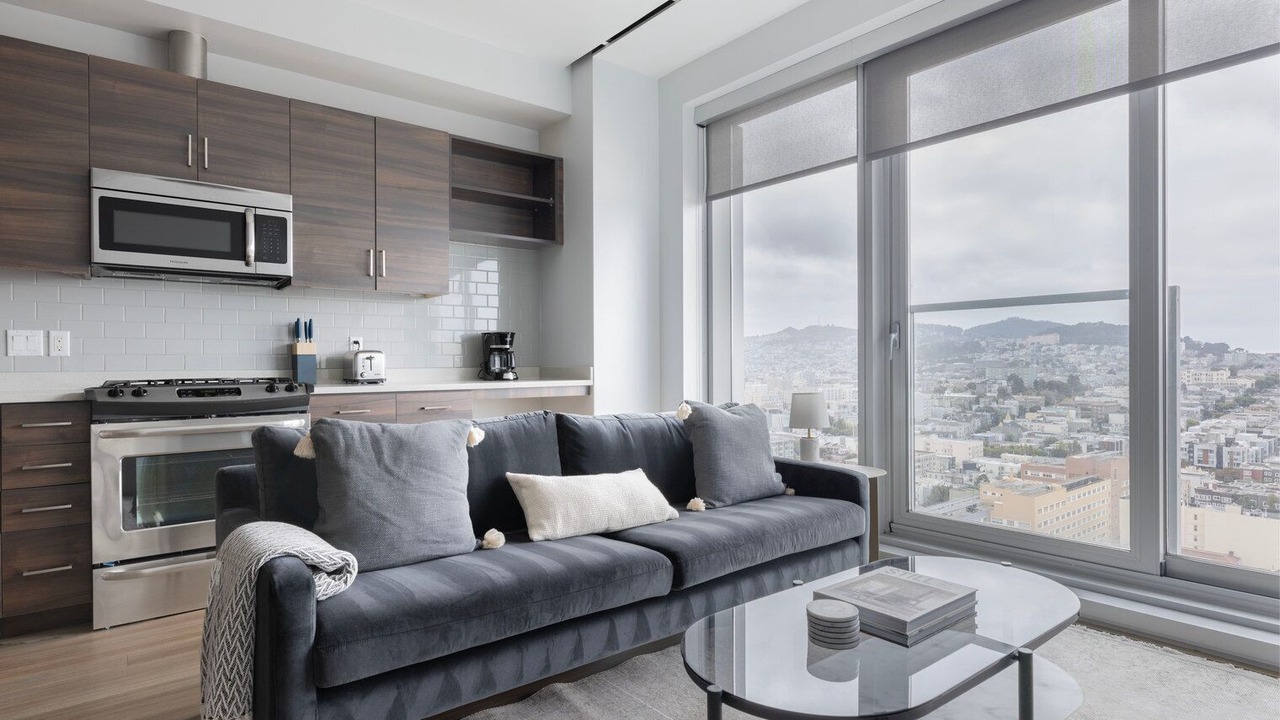 Photo of Livingroom in Civic Center