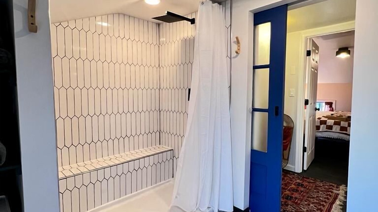 Photo of Bathroom in Upper Fells Point