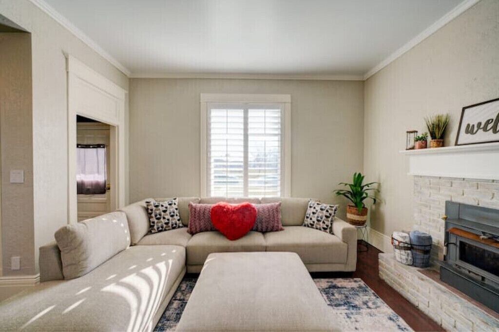 Photo of Livingroom in Kaysville
