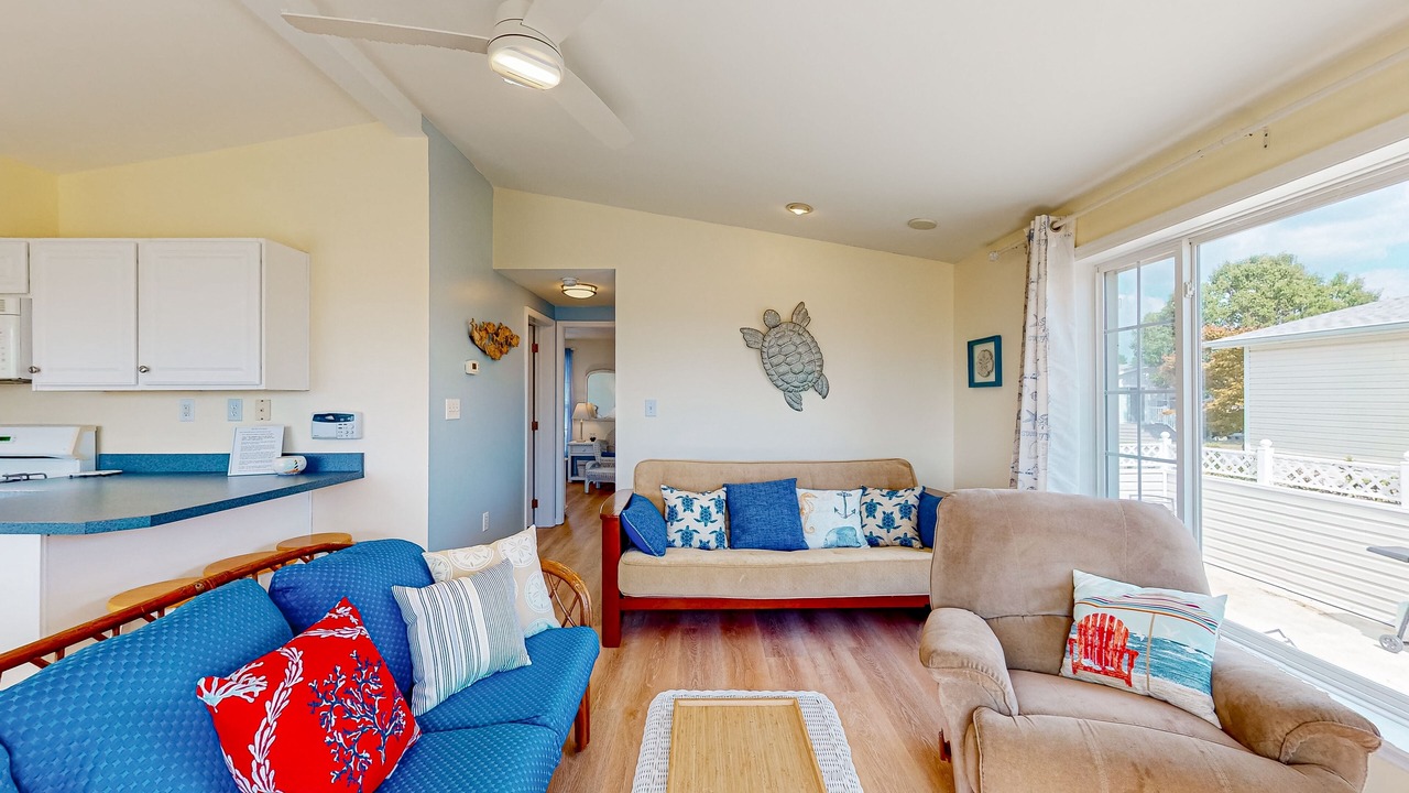 Photo of Livingroom in Assateague Pointe