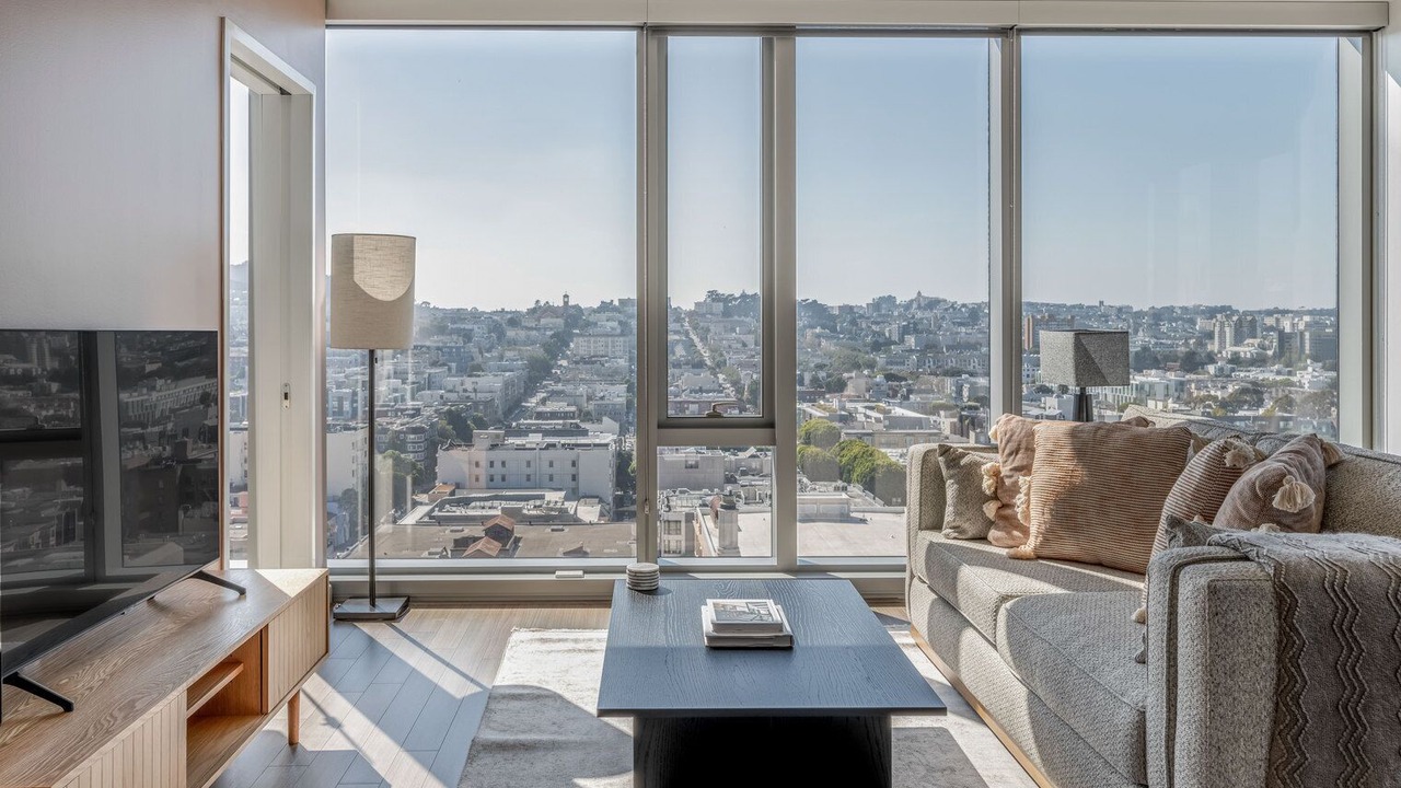 Photo of Livingroom in Civic Center