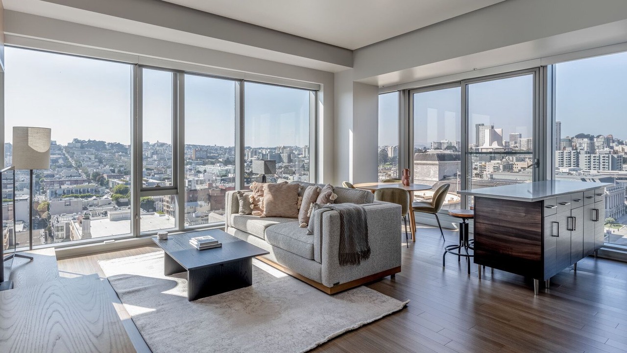 Photo of Livingroom in Civic Center