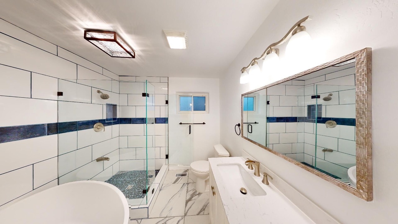 Photo of Bathroom in Uptown