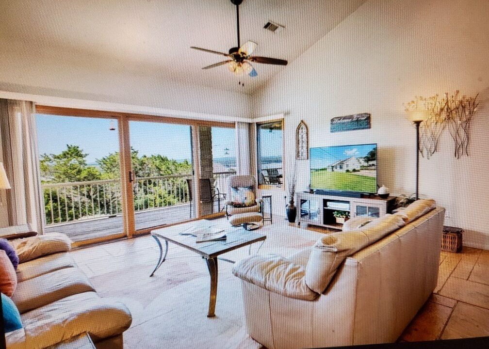 Photo of Bedroom in Briarcliff