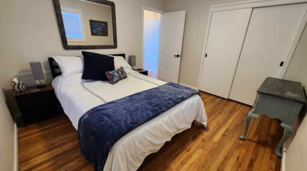 Photo of Bedroom in Englewood