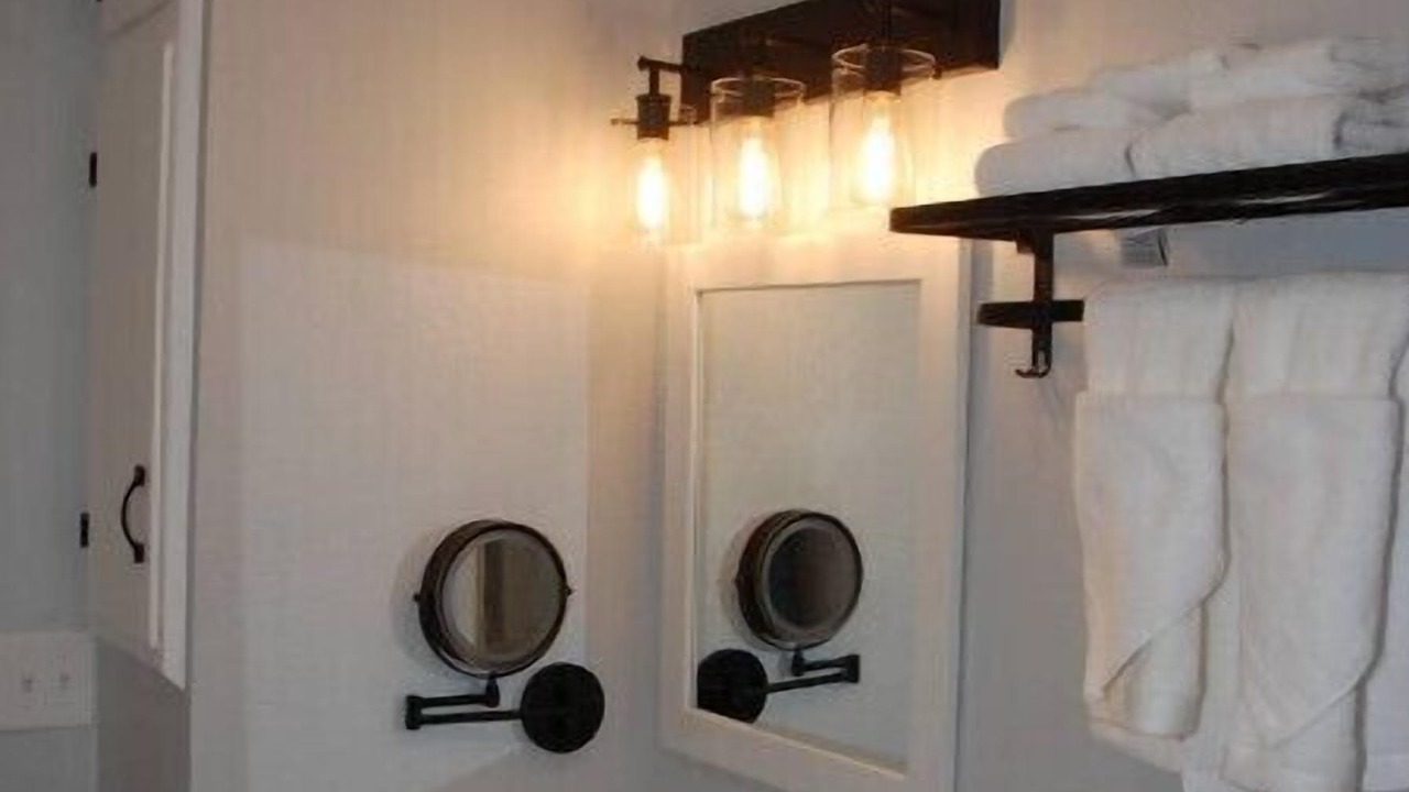 Photo of Bathroom in Englewood