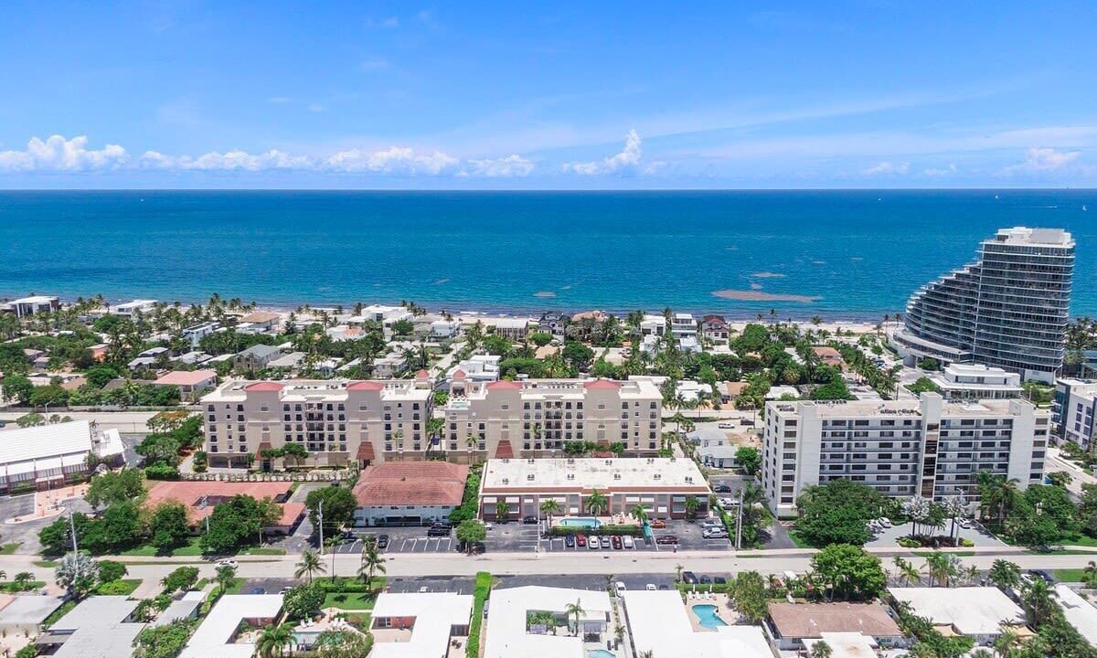 Photo of Others in Dolphin Isles