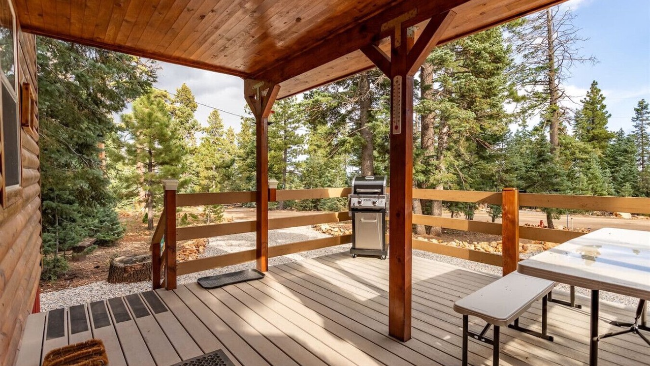 Photo of Outdoor in Meadow View Heights