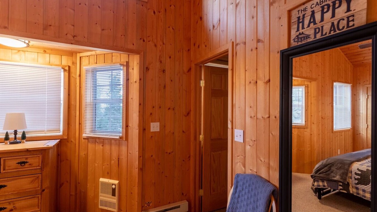Photo of Bedroom in Meadow View Heights