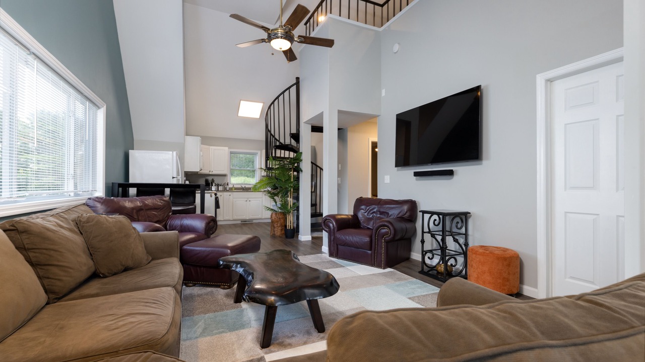 Photo of Livingroom in Warrensburg