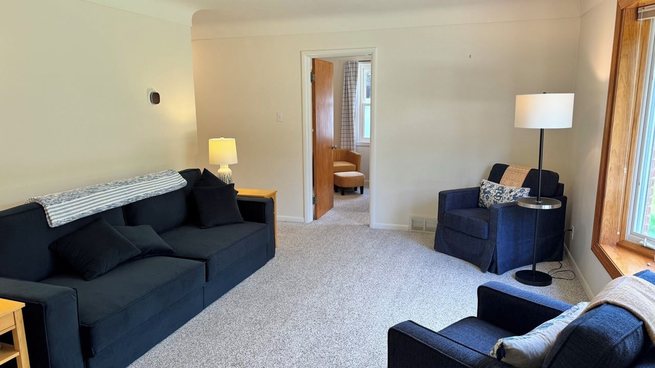 Photo of Livingroom in Ann Arbor