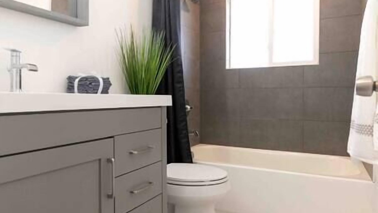 Photo of Bathroom in Allendale Area