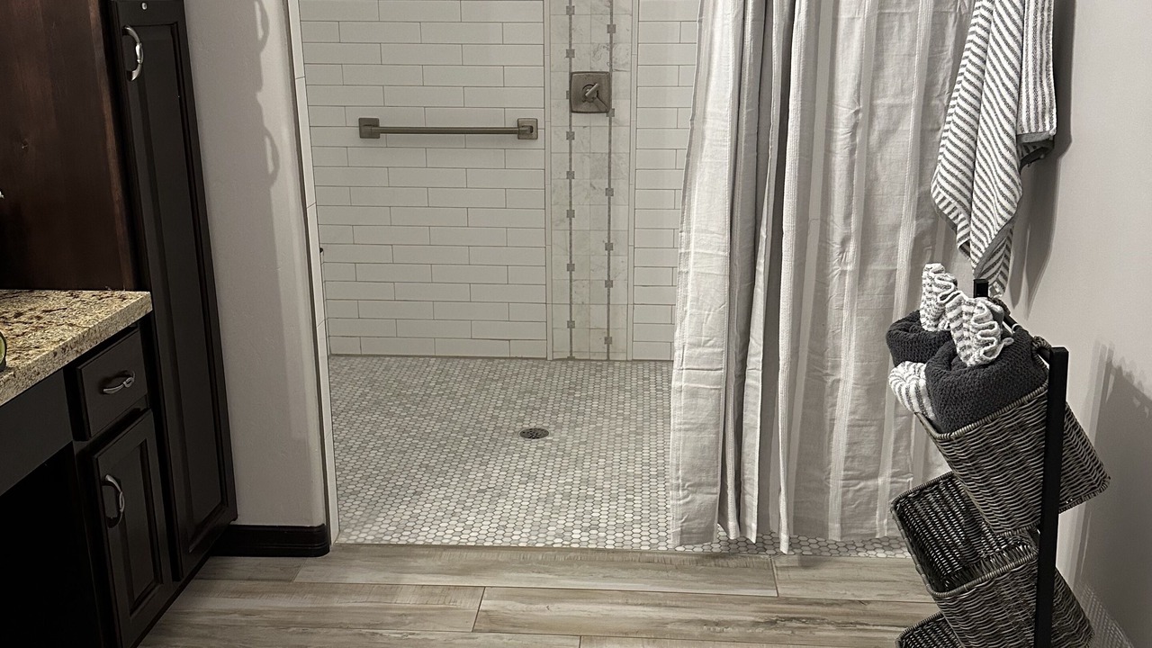 Photo of Bathroom in North Valley