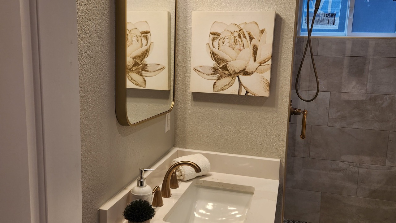 Photo of Bathroom in Uptown