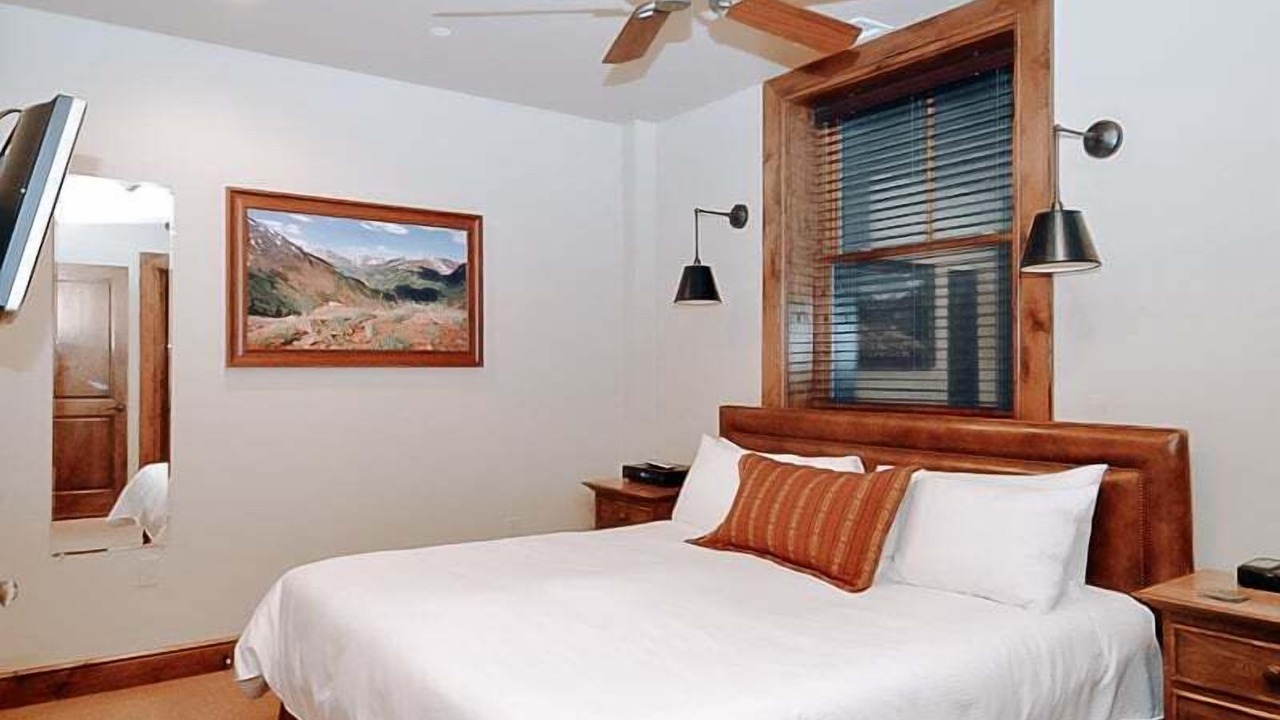 Photo of Bedroom in West End