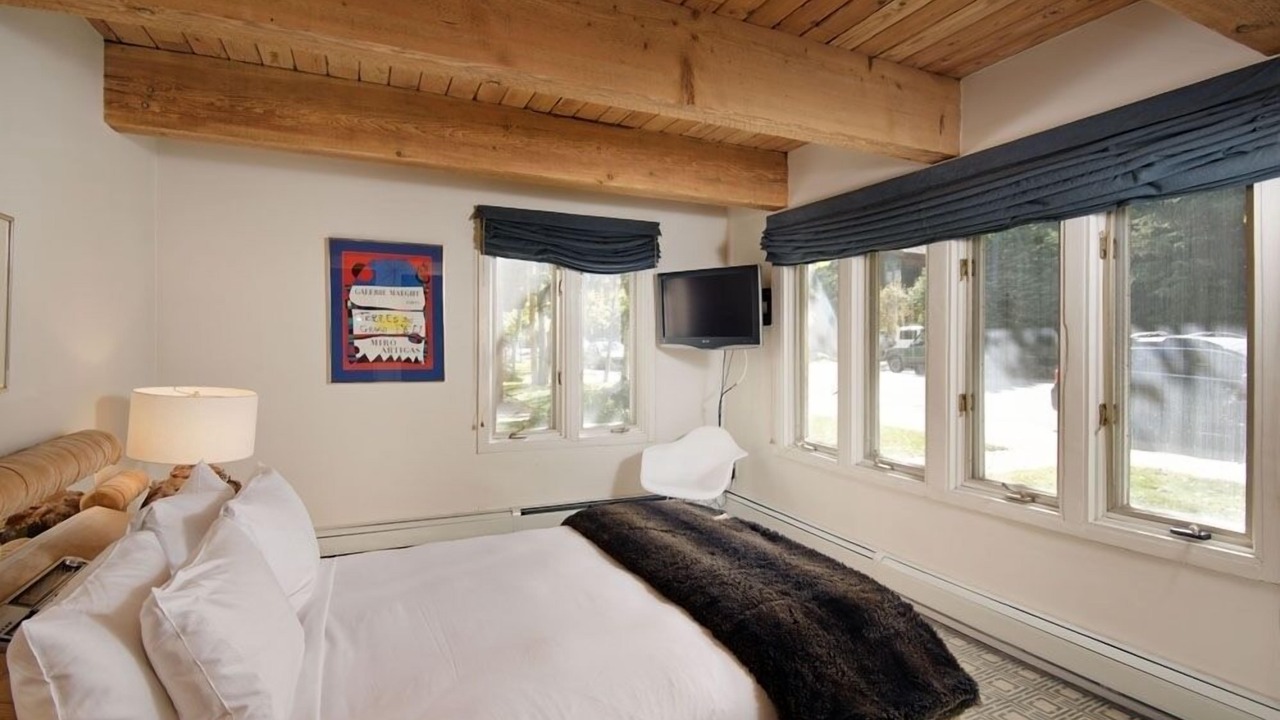 Photo of Bedroom in West End