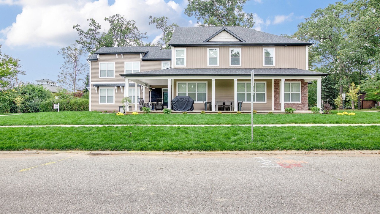Photo of Outdoor in Wooded Estates