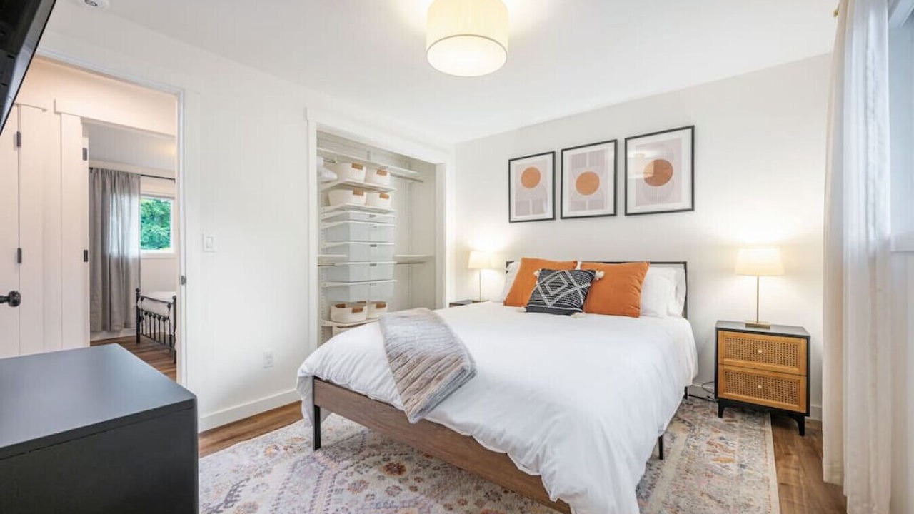 Photo of Bedroom in Inglewood-Finn Hill