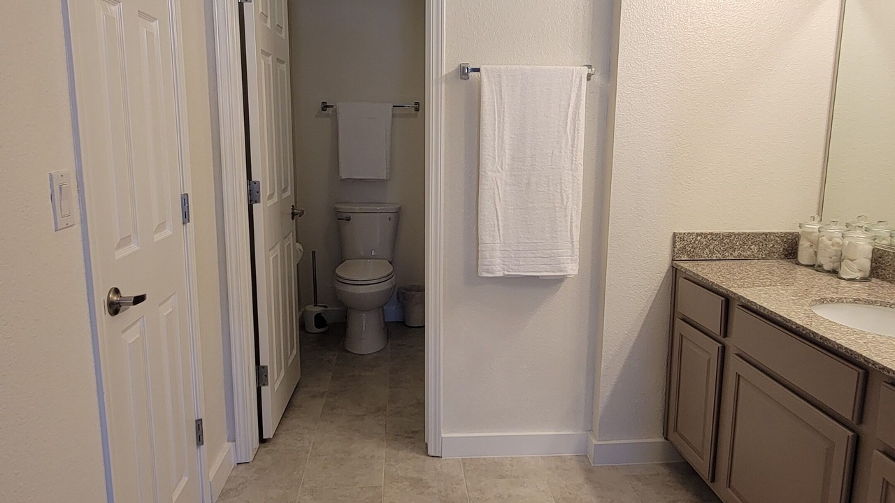 Photo of Bathroom in Summerlin
