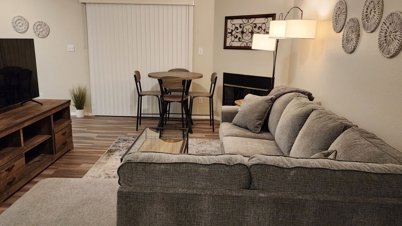 Photo of Livingroom in Rio Rancho